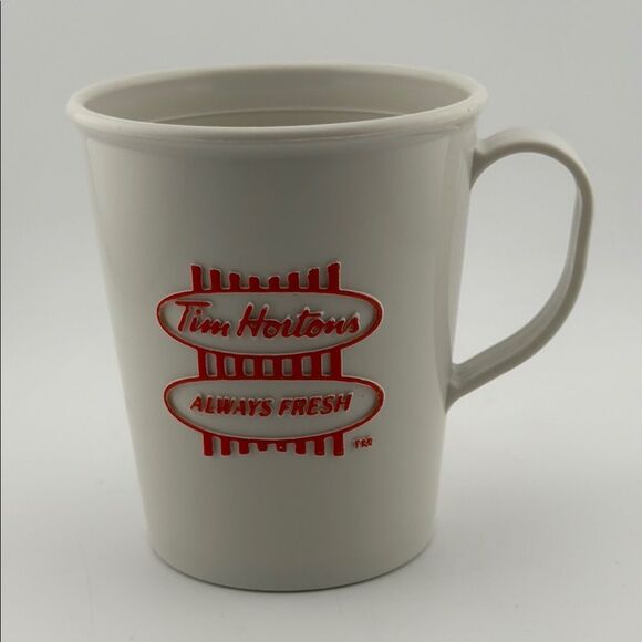 Tim Horton’s Vintage “Always Fresh” Plastic Mug Cup English/French - Picture 2 of 3